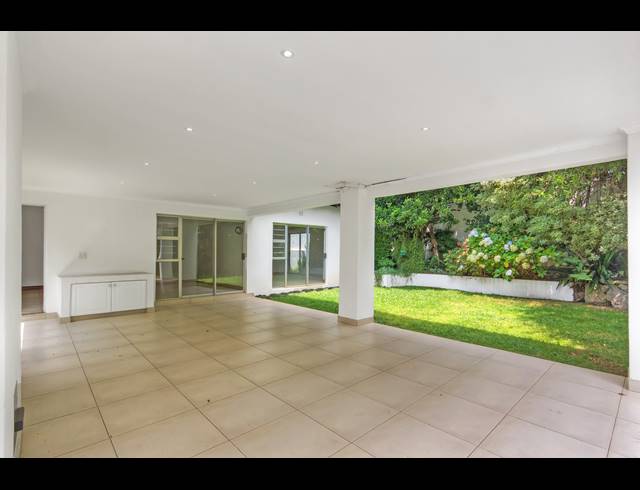 3 BEDROOM CLUSTER FOR SALE IN STRATHAVON